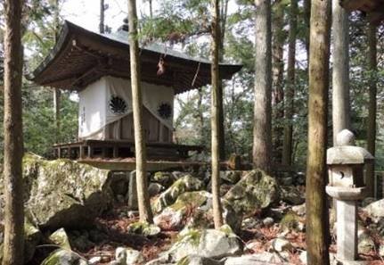 temple on mt kurama